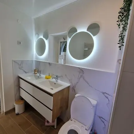 Holiday home Maison 15 Minutes De Le Refuge Des Contes Mareuil-les-Meaux