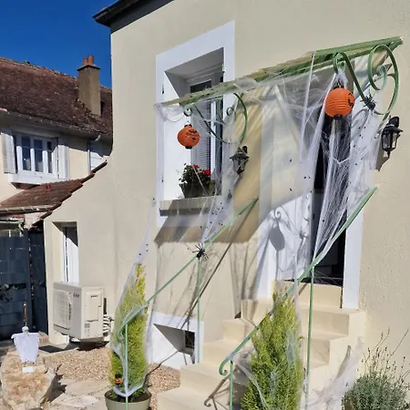 Maison 15 Minutes De Le Refuge Des Contes